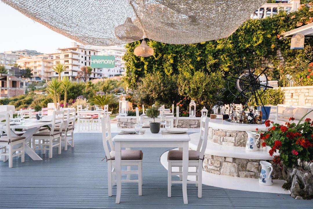 Harmony Hotel Sarandë Exterior foto