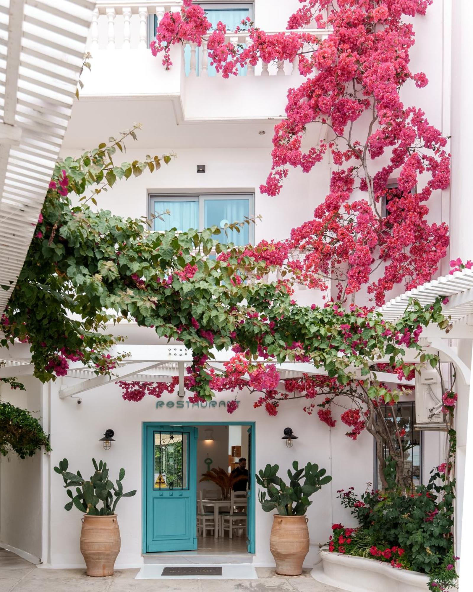 Harmony Hotel Sarandë Exterior foto